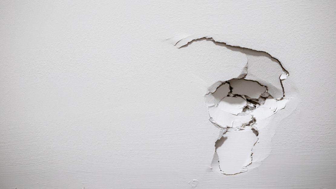 Gipszkarton lyuk, repedés javítás