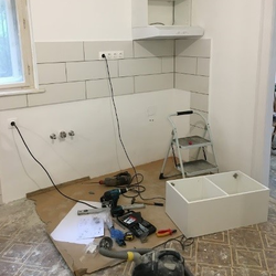 referencia: bútorszerelés folyamata