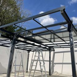 kerti építmények, munka közben