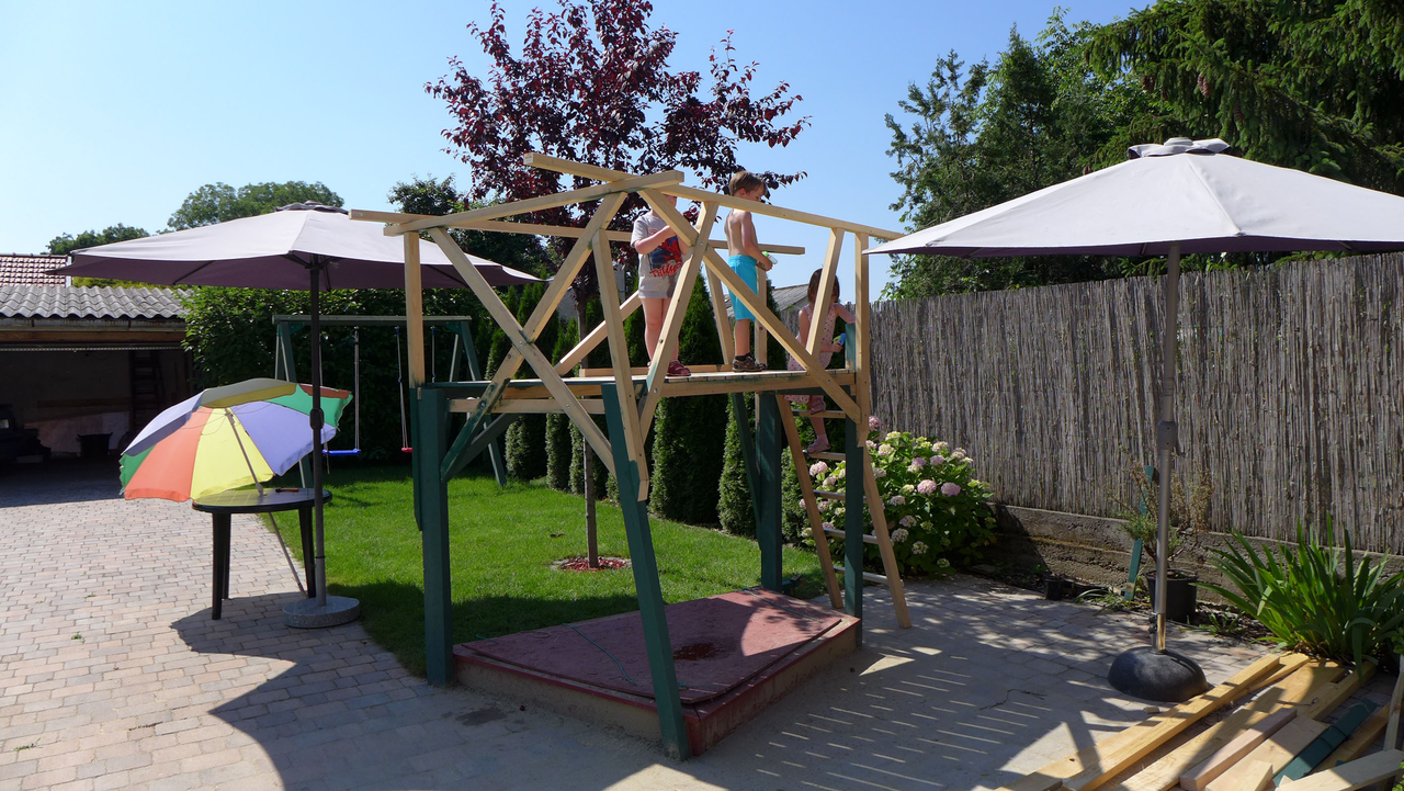 kerti kilátó építése